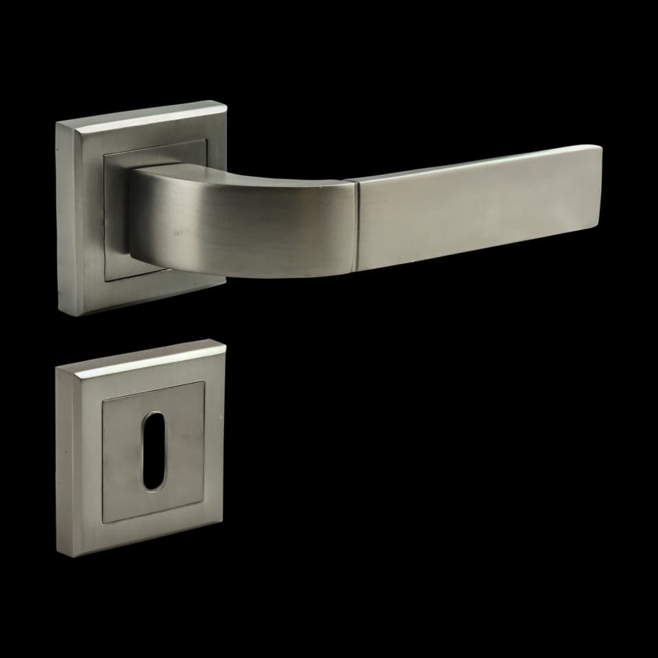 SET MÂNER INTERIOR DE UȘĂ CU ROZETĂ FF GROUP SATIN NICKEL/NICKEL A1432