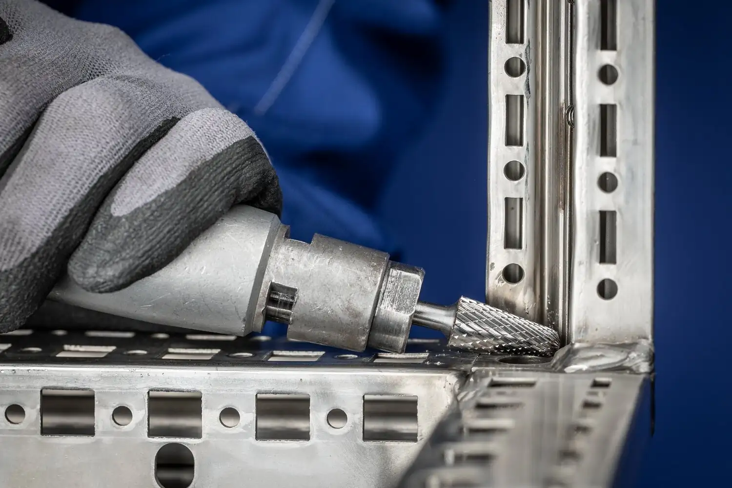 Freză biax din carbură metalică, formă conică rotunjită (KEL) KEL 1225/8 Z3 PLUS