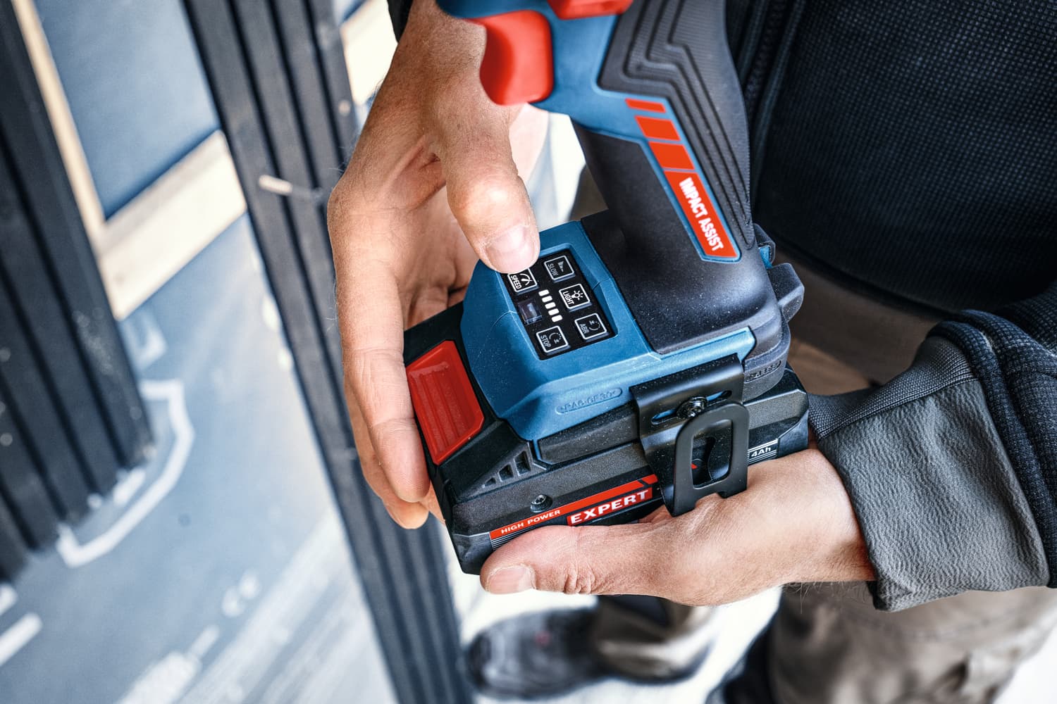 EXPERT EXDR18V-230 4