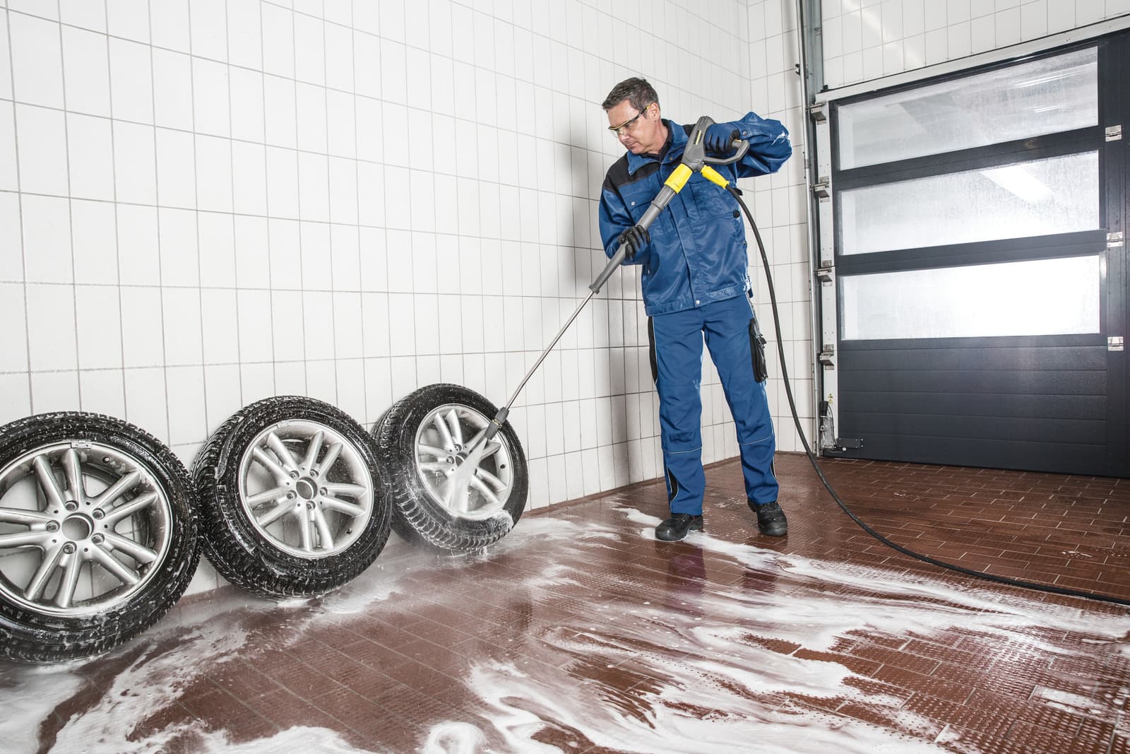 Aparat de spălat cu presiune și apă caldă cu încălzire electrică, HDS-E 8/16-4 M 36 kW