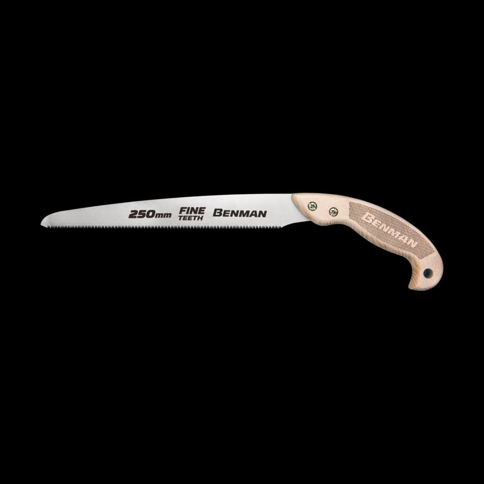 FIERĂSTRĂU DE TAIAT CRENGI, CU DINŢI FINI 3D, 25cm, CU MÂNER DIN LEMN, BENMAN