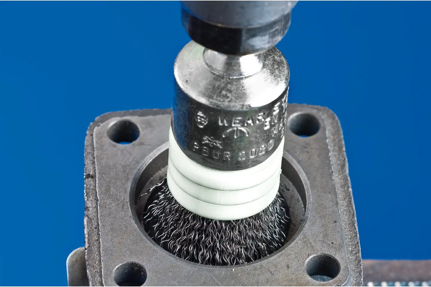 Perie tip pensulă din sârmă de oțel PBUR 1316/6 ST 0,20 2