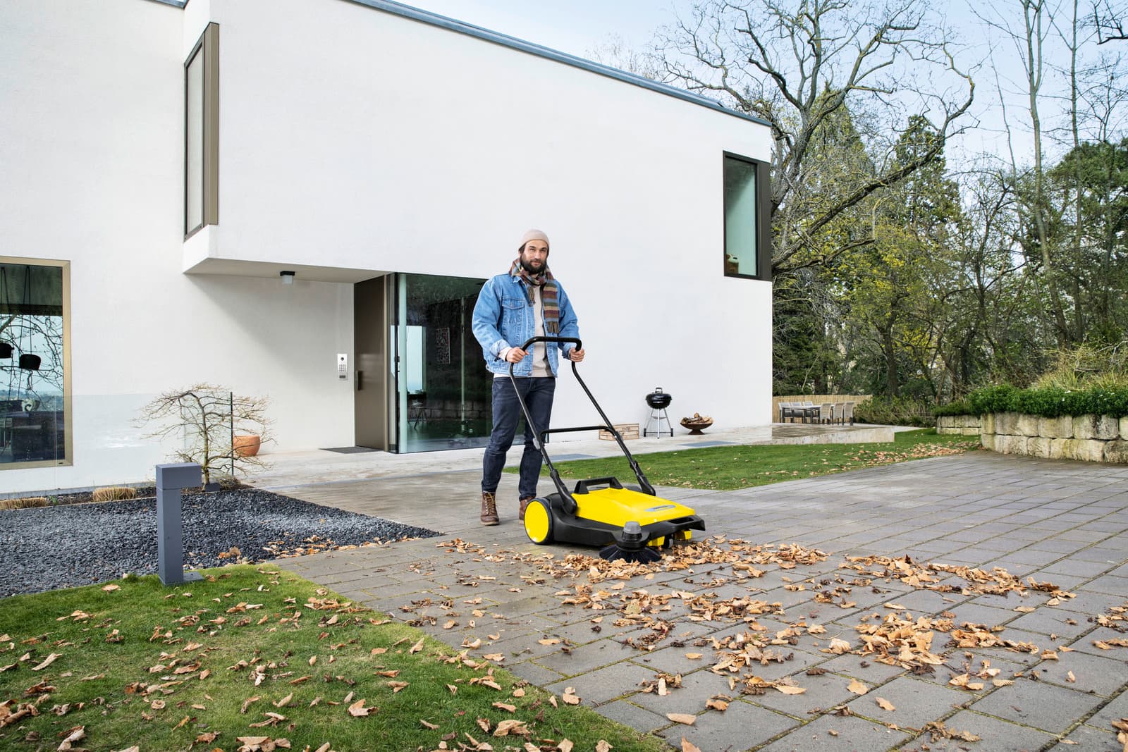 Side broom for wet conditions S6 2