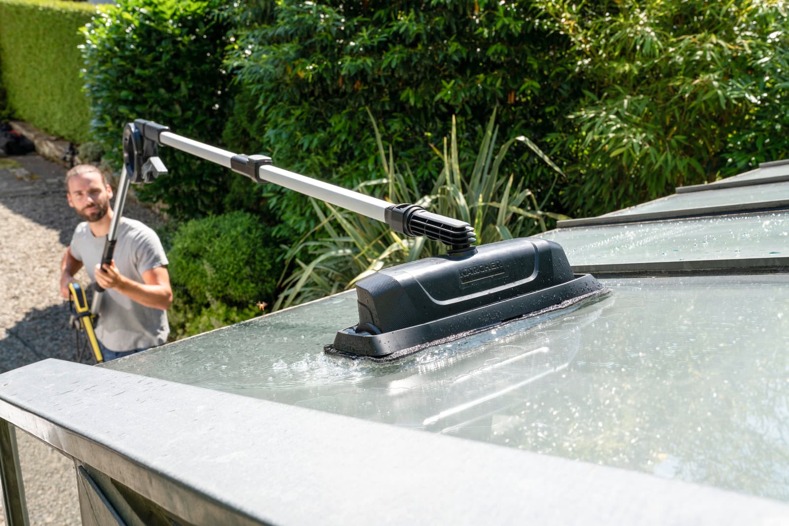 Facade glass cleaning attachment 4