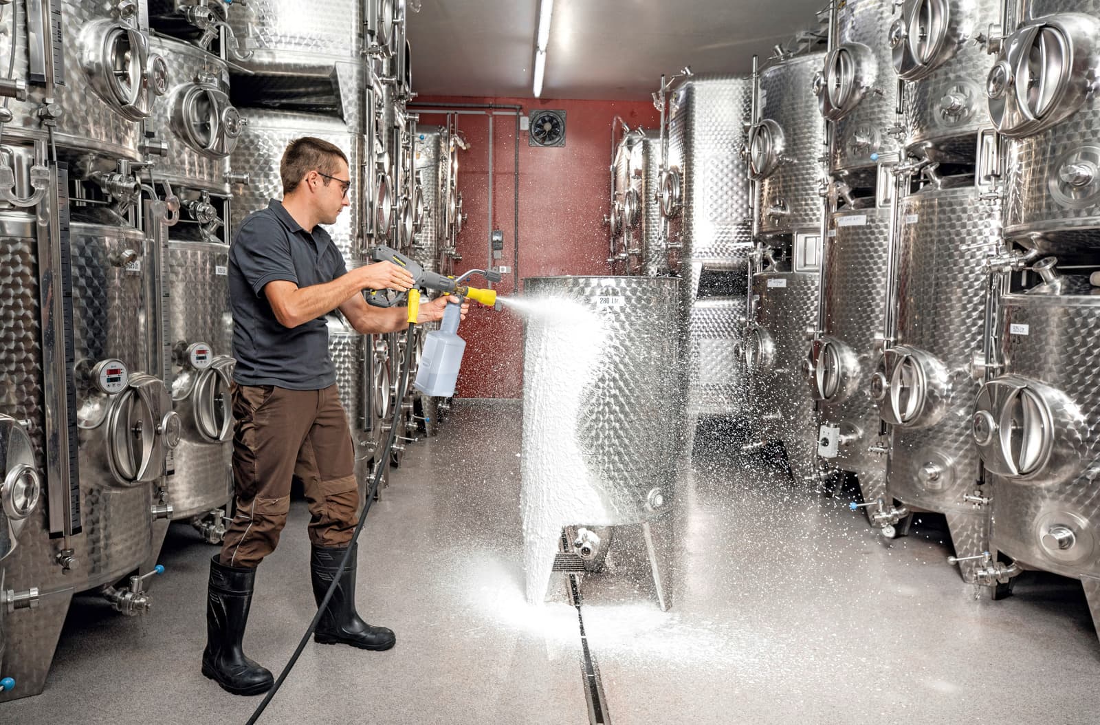 RM 59** 20l foam cleaner acidic 2