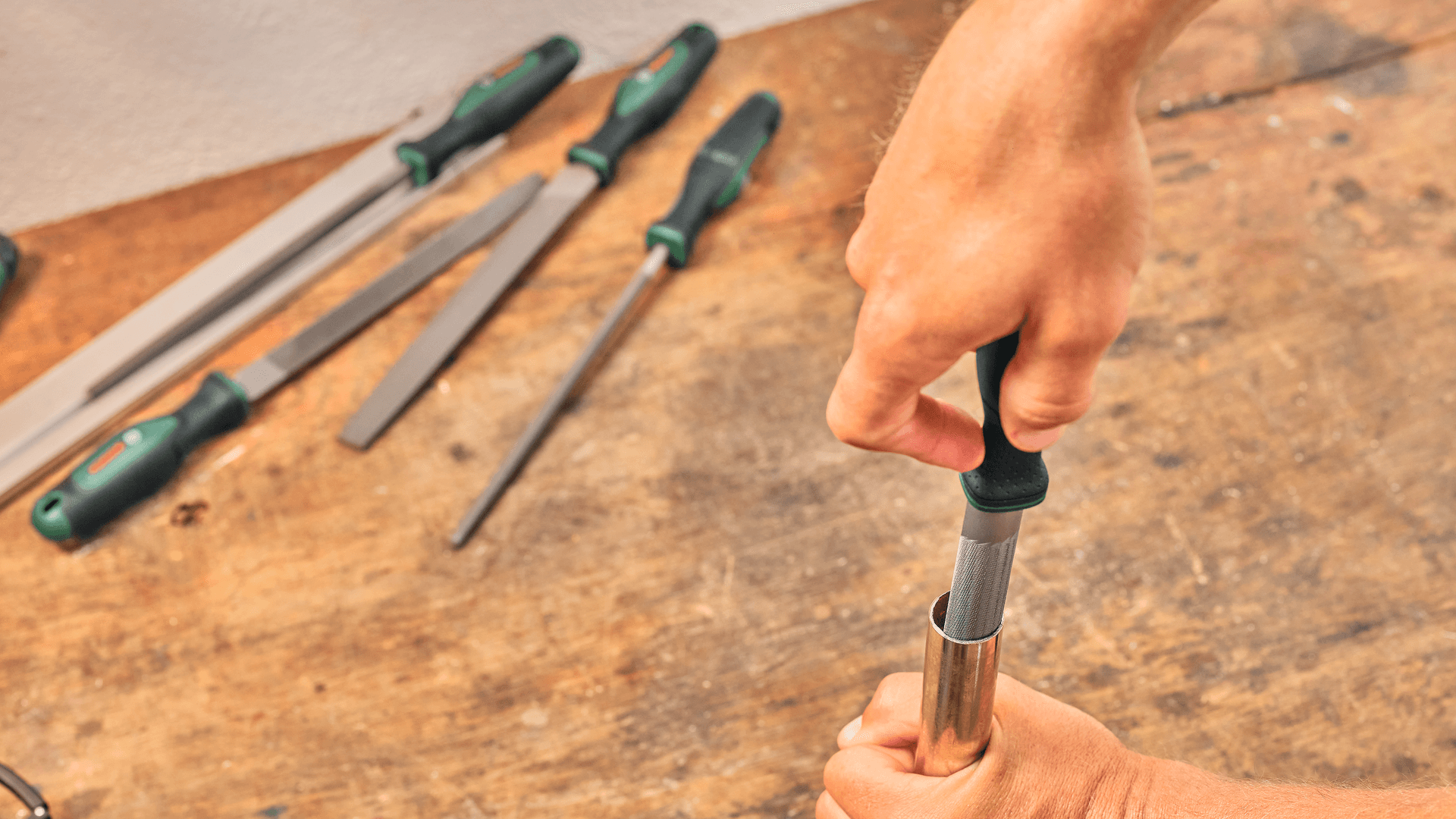 Scule manuale Set de pile 200 mm / 8" cu perie, 4 piese